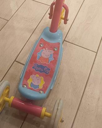 Monopattino per bambini a tema Peppa Pig,