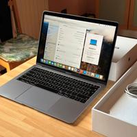 Macbook Air 13" CONSEGNA DOMIC.mano 256GB/8GB