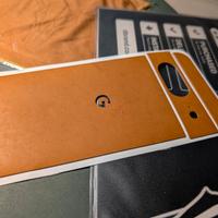 dBrand Real Tan Leather skin per Pixel 8 (non Pro)