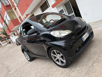 Smart 451 nera 1.0 benzina