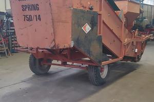 Macchina agricola Spring 750/14