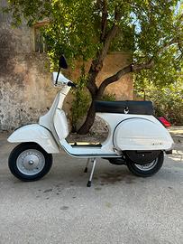 Vespa P200E