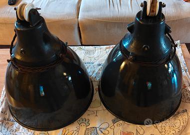 Lampade ind. vintage in ghisa e smalto. Anni50-60

