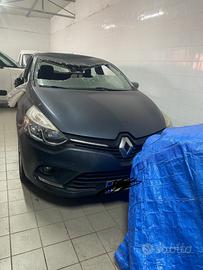 Renault Clio dCi 8V 90CV Start&amp;Stop 5 porte En