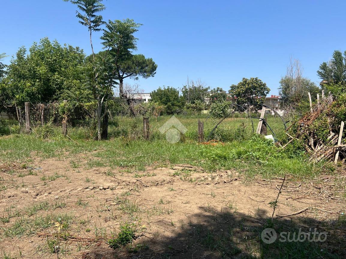 TERRENO A CASORIA - Vista 2