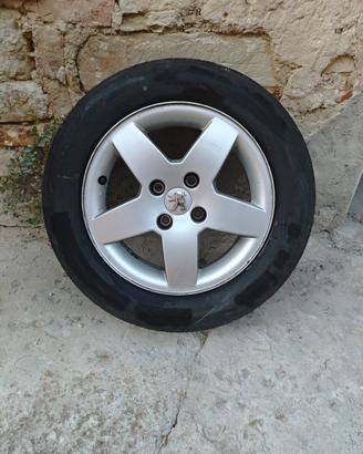 Cerchi 185 / 65 R15 Peugeot 207