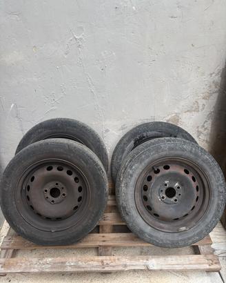 Set di ruote complete 185/65 R14 