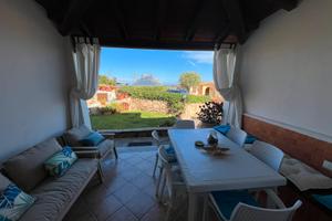 Bilocale con giardino a Porto San Paolo