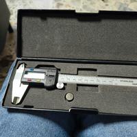 calibro a corsoio con custodia rigida 