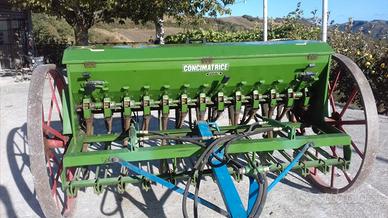 Seminatrice idraulica a carello vittoria