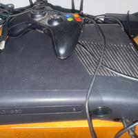 Xbox 360 con 3 giochi e joypad