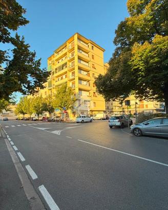 4 LOCALI A FIRENZE