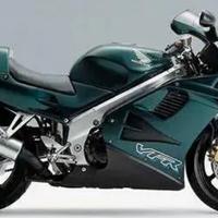 HONDA VFR 750 F - ricambi