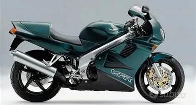 HONDA VFR 750 F - ricambi
