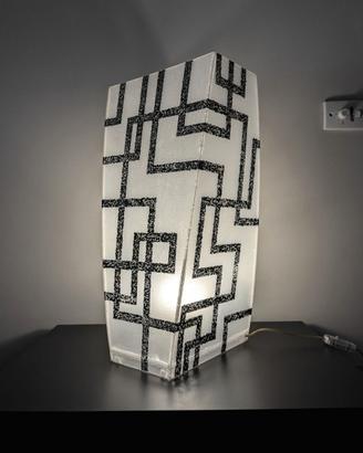 Lampada da tavolo modernariato contemporaneo