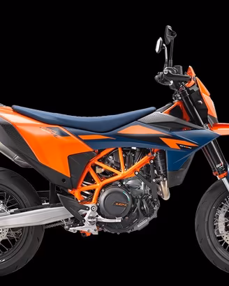 Ktm 690 SMC R 2026 - NUOVO DA IMMATRICOLARE