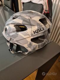 Casco MTB Kali Protectives - Tecnologia QuadCore -