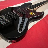 Sire Marcus Miller V7 Alder Fretless 4 (2nd Gen)