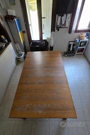 Tavolo allungabile in legno (175-260 cm)
