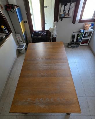 Tavolo allungabile in legno (175-260 cm)
