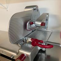 Berkel affettatrice pari nuovo