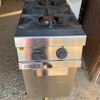  cella frigo e cucina due fuochi