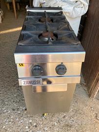  cella frigo e cucina due fuochi