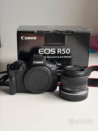 Canon EOS R50 + Obiettivo 18-55mm IS STM