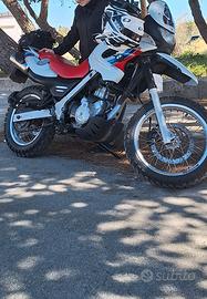 Moto BMW f 650 gs  