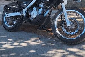 Moto BMW f 650 gs  