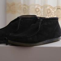 Scarpe wallabe scamosciate blu scuro Find 43