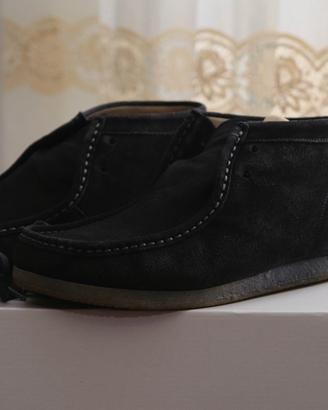 Scarpe wallabe scamosciate blu scuro Find 43