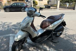 Piaggio beverly 300