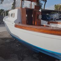 Splendida barca a motore modello gozzo Norvegese