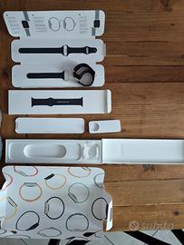 Apple Watch SE (2ª Gen) 44mm GPS + Accessori
