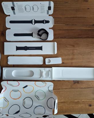 Apple Watch SE (2ª Gen) 44mm GPS + Accessori