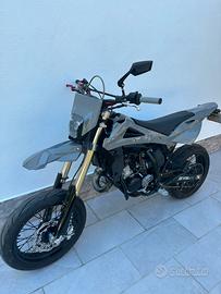 Husqvarna SM125s