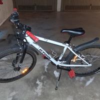 BICI ragazzo BTWIN Rock Rider300