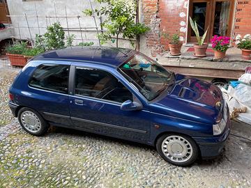 RENAULT Clio - 1992