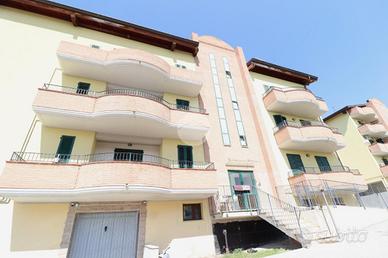 4 LOCALI A MOSCIANO SANT'ANGELO