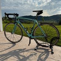 Bici da corsa bianchi Infinito CV
