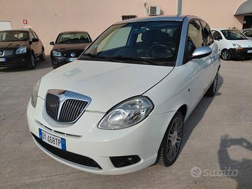 Lancia Ypsilon 1.2 60cv Platino Neopatentati 