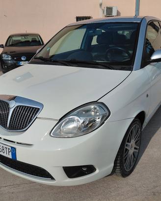 Lancia Ypsilon 1.2 60cv Platino Neopatentati 