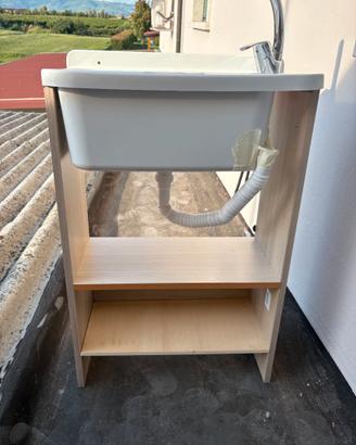 Mobiletto con lavello