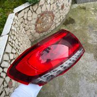 Fanale posteriore Sx Mercedes-Benz Classe B