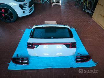 Portellone Porsche Macan 