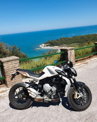 MV Agusta Brutale 675 EAS
