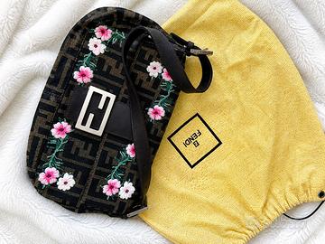 Fendi Baguette Zucca Ricamo Floreale Rara Bag