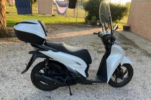Honda SH 150 Sporty