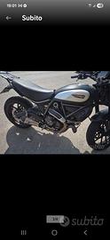 Ducati scramble km 4.100 anno 2022 euro 5000